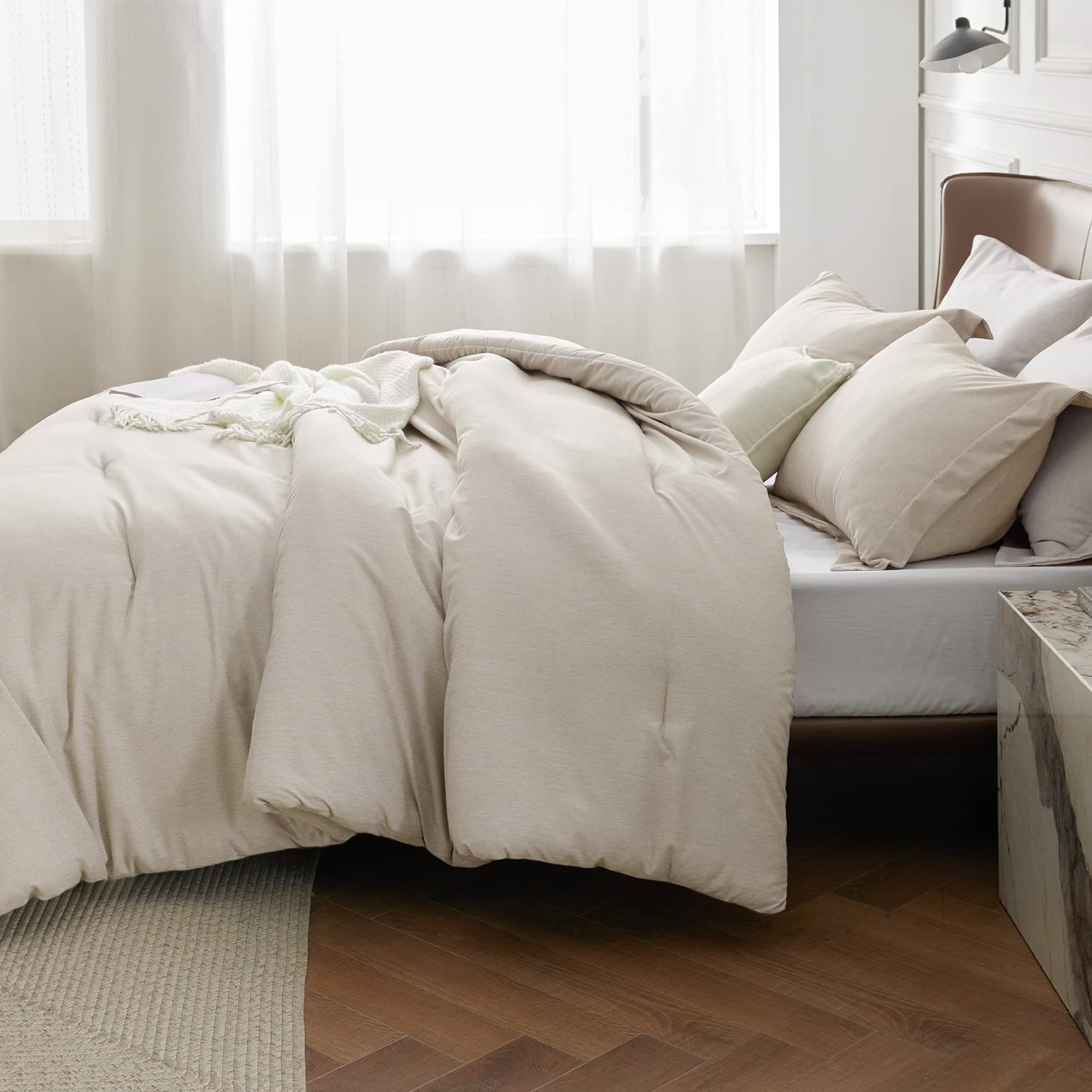 Bedsure Queen Comforter Set Kids - Beige Queen Size Comforter, Soft Bedding for All Seasons, Cationic Dyed Bedding Set, 3 Pieces, 1 Comforter (90"x90") and 2 Pillow Shams (20"x26"+2")