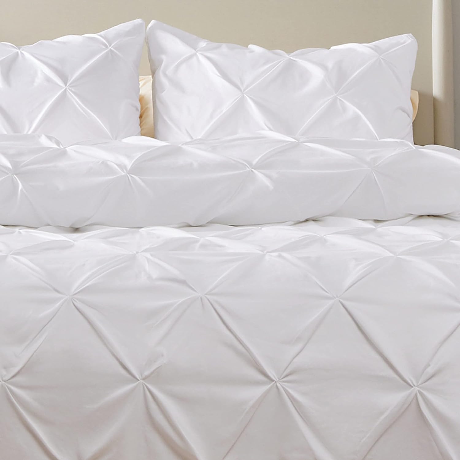 Bedsure White Duvet Cover California King - Pinch Pleated California King Size Duvet Cover with Zipper Closure, Microfiber Pintuck Duvet Cover(White, Cal King)