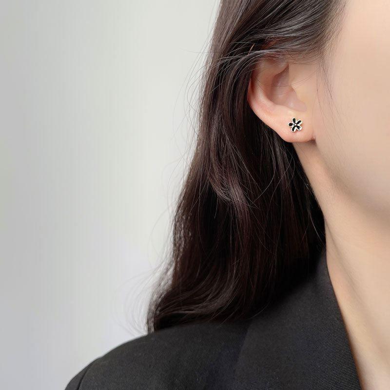 asymmetry black flower cz deer animal 925 sterling silver stud earrings