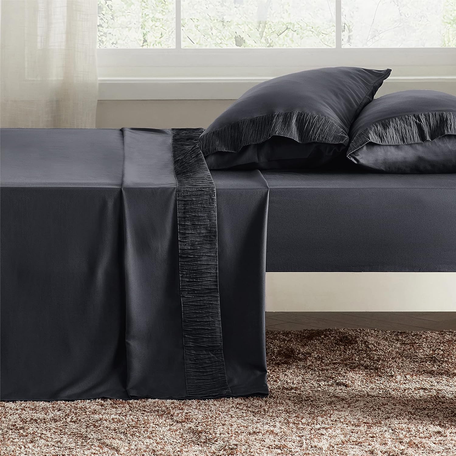 Bedsure Queen Sheets Grey - Soft Sheets for Queen Size Bed, 4 Pieces Hotel Luxury Queen Sheet Set, Easy Care Polyester Microfiber Cooling Bed Sheet Set