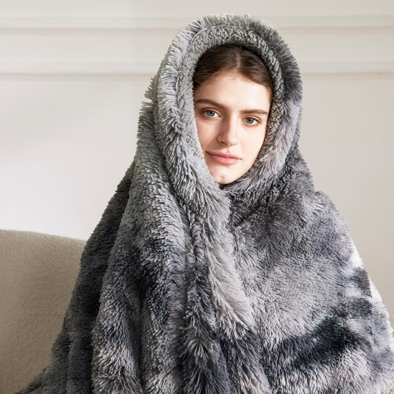 Bedsure Soft Fuzzy Faux Fur Throw Blanket Grey – Cozy, Fluffy, Plush Sherpa Fleece Blanket, Furry, Shaggy Blanket for Couch, Bed, Sofa, Thick Warm Blankets for Women, 50x60 Inches, 640 GSM