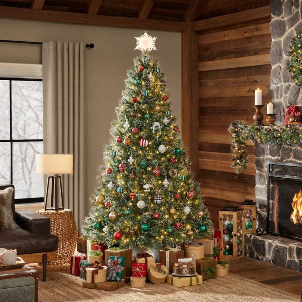 7.5 ft Sparkling Amelia Pine Christmas Tree