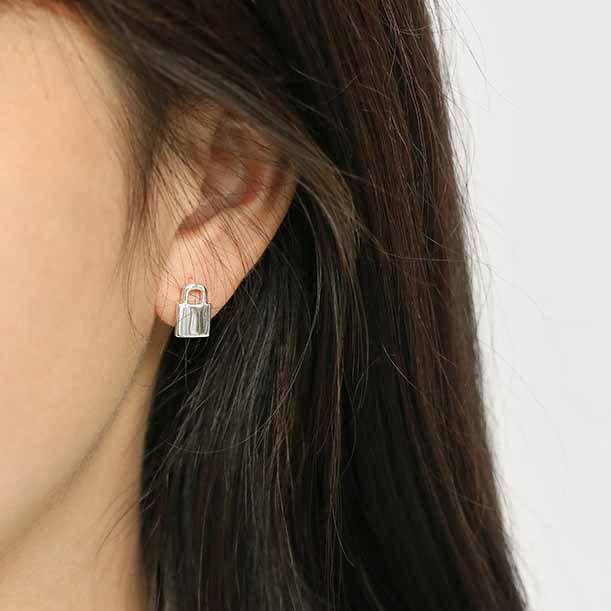 asymmetry lock key 925 sterling silver hoop earrings