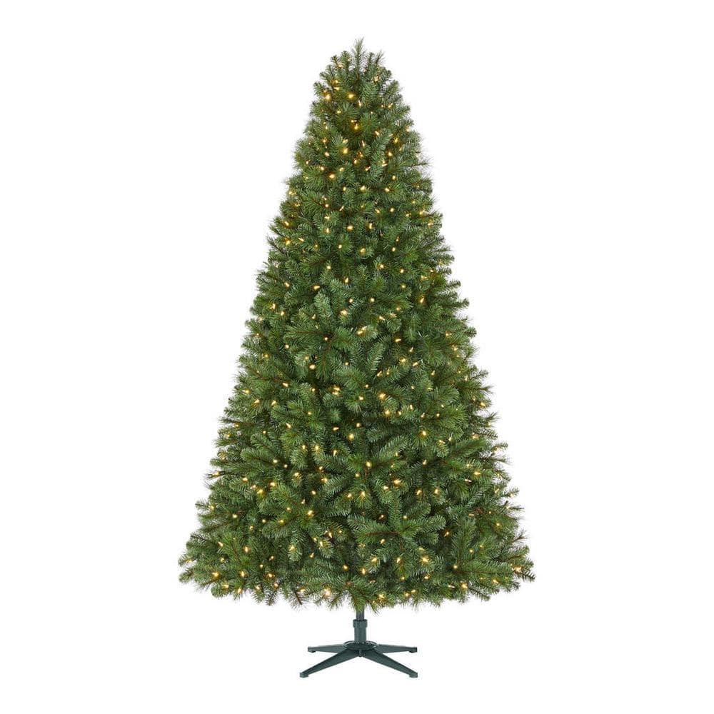 7.5 ft Wesley Pine Christmas Tree