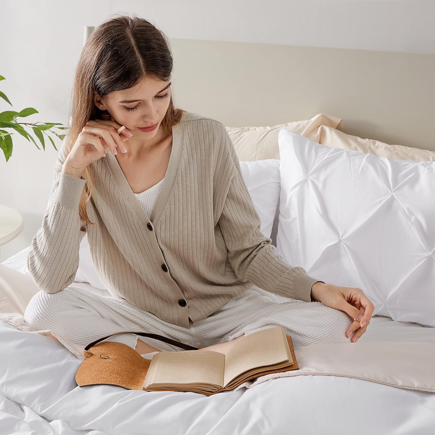 Bedsure White Duvet Cover California King - Pinch Pleated California King Size Duvet Cover with Zipper Closure, Microfiber Pintuck Duvet Cover(White, Cal King)